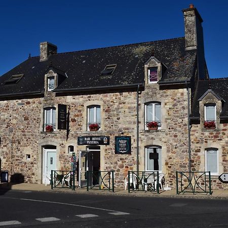 Auberge De La Vallee De La Douve L'Etang-Bertrand Luaran gambar