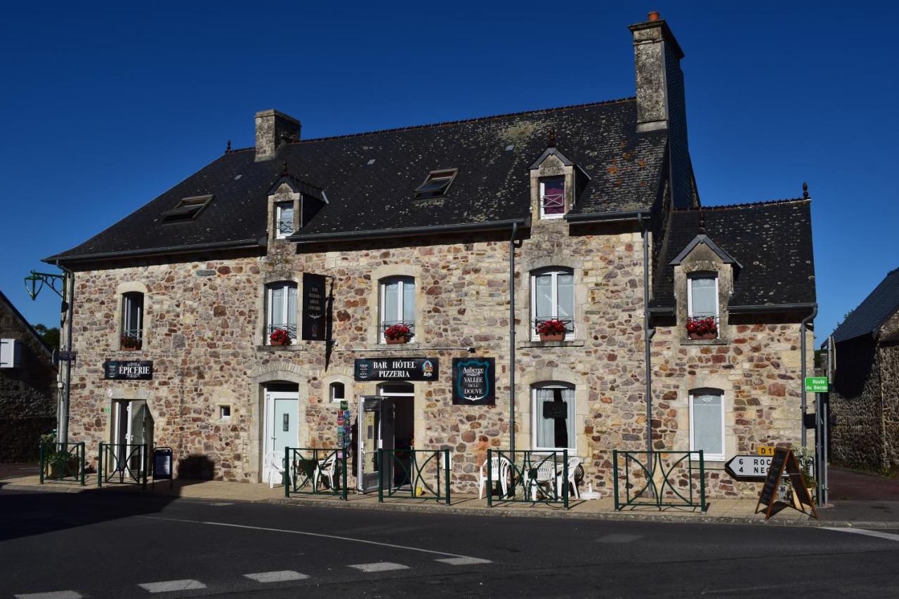 Auberge De La Vallee De La Douve L'Etang-Bertrand Luaran gambar